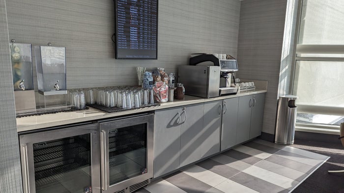 MCO Terminal B The Club MCO Gates 70 99 seating coffee station MCO Terminal B The Club MCO Gates 70 99 seating coffee station