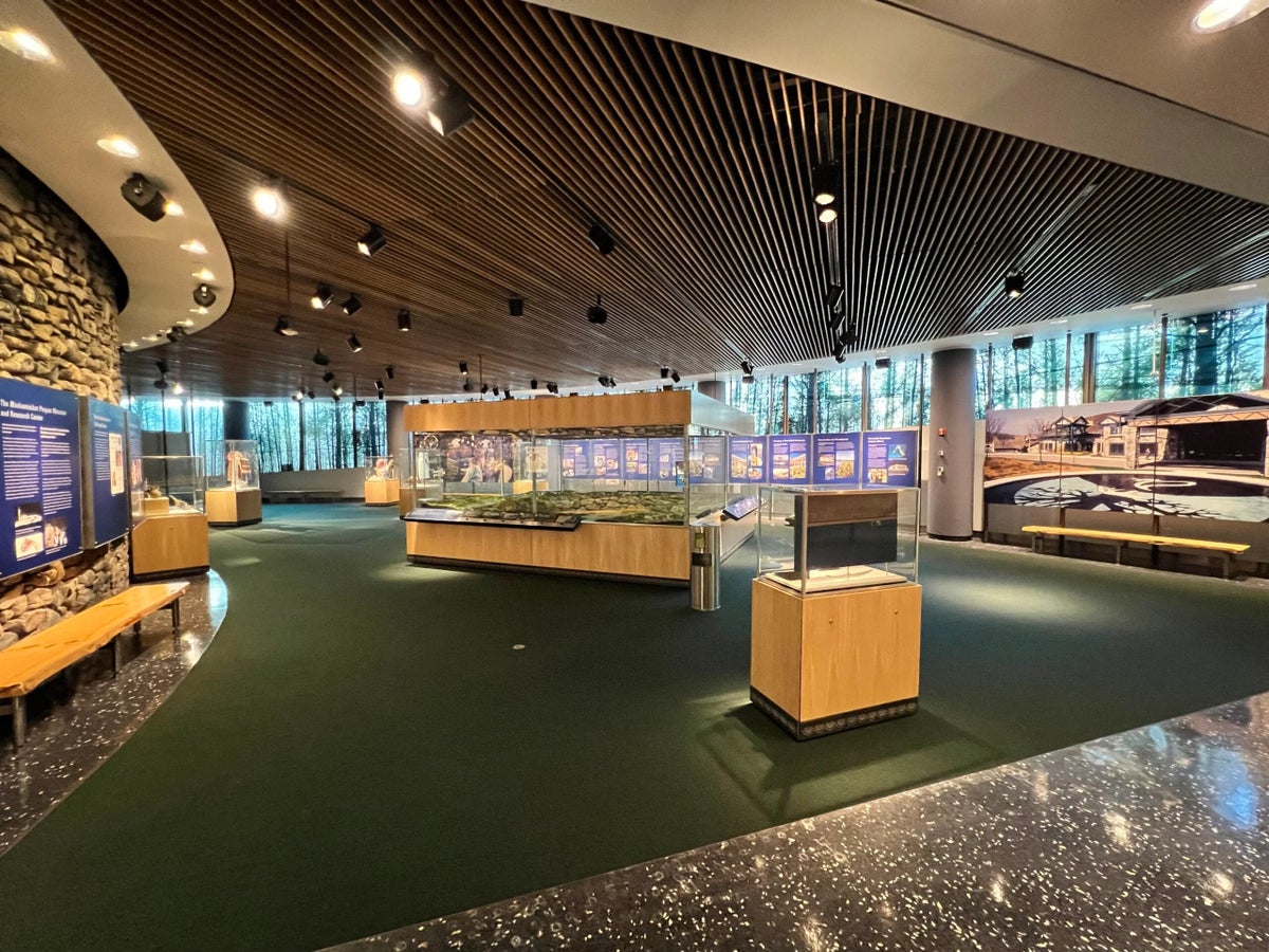 Mashantucket Pequot Museum and Research Center Mashantucket Pequot Museum and Research Center