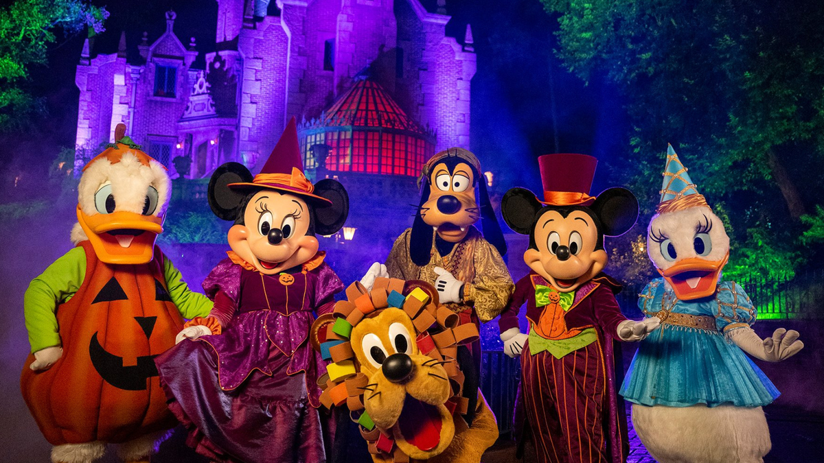 Mickey’s Not-So-Scary Halloween Party 2024 [Details Announced]
