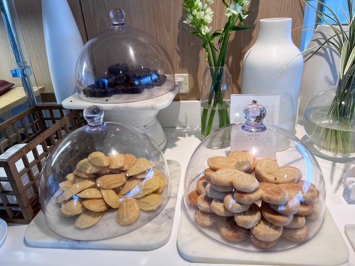 More desserts at Air France Lounge JFK