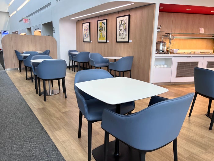 More seating and art at the Air France Lounge JFK