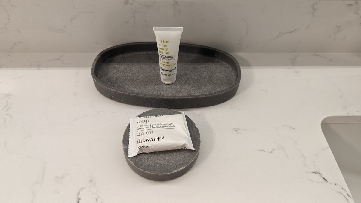 Orlando World Center Marriott 2 Queen Ambassador Suite bathroom sink amenities