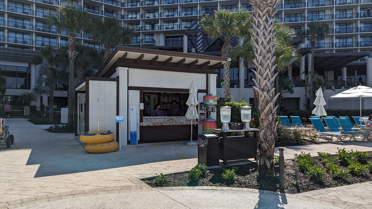 Orlando World Center Marriott amenities pool rental hut