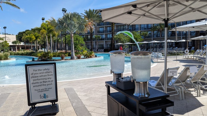 Orlando World Center Marriott amenities pool water Orlando World Center Marriott amenities pool water