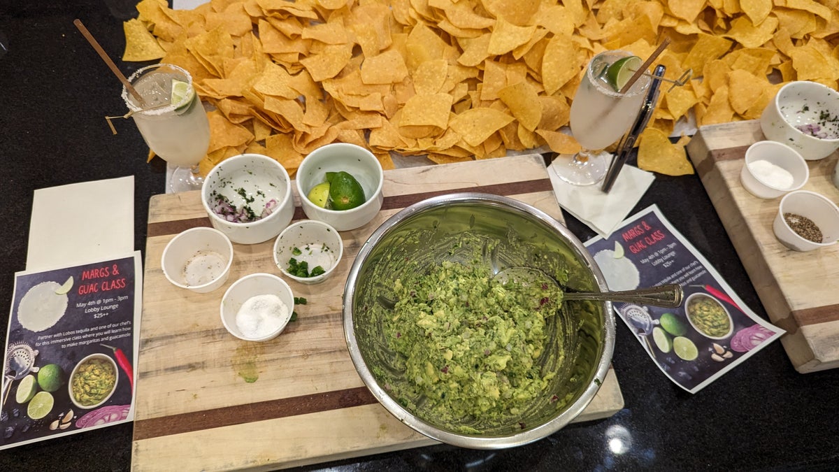 Orlando World Center Marriott food and beverage margs and guac class