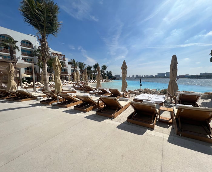 How To Earn Globalist Status With World of Hyatt Credit Card Spend