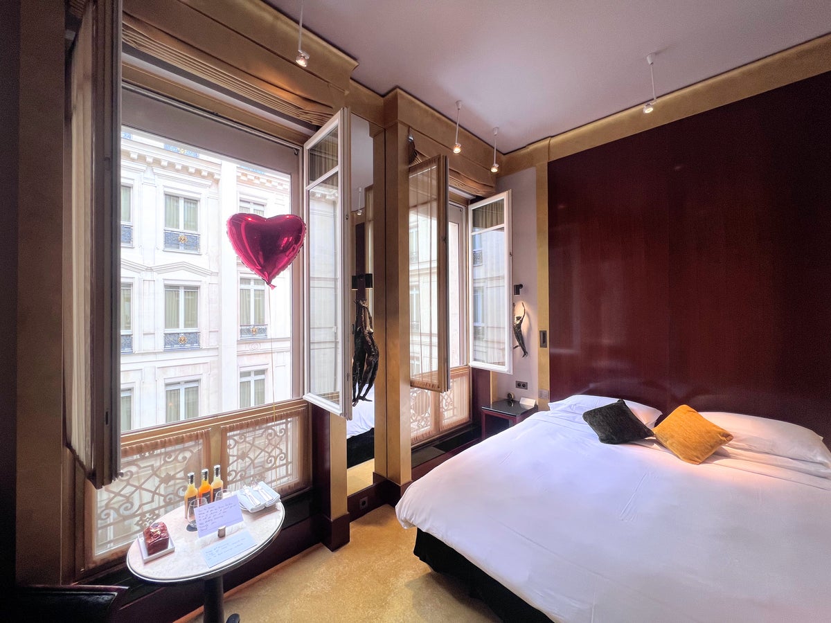 Park Hyatt Paris king bed deluxe