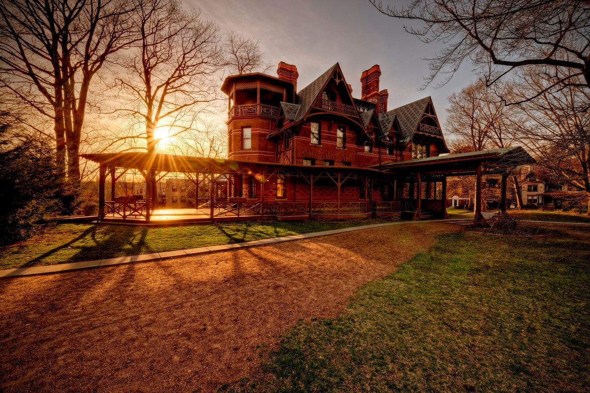 The Mark Twain House Museum The Mark Twain House Museum