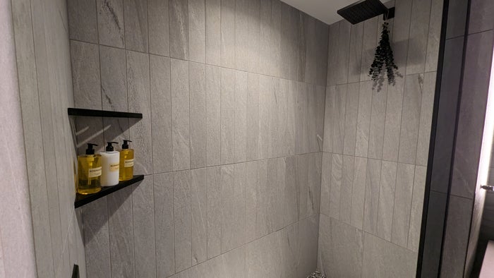 Thompson Austin room bedroom shower Thompson Austin room bedroom shower
