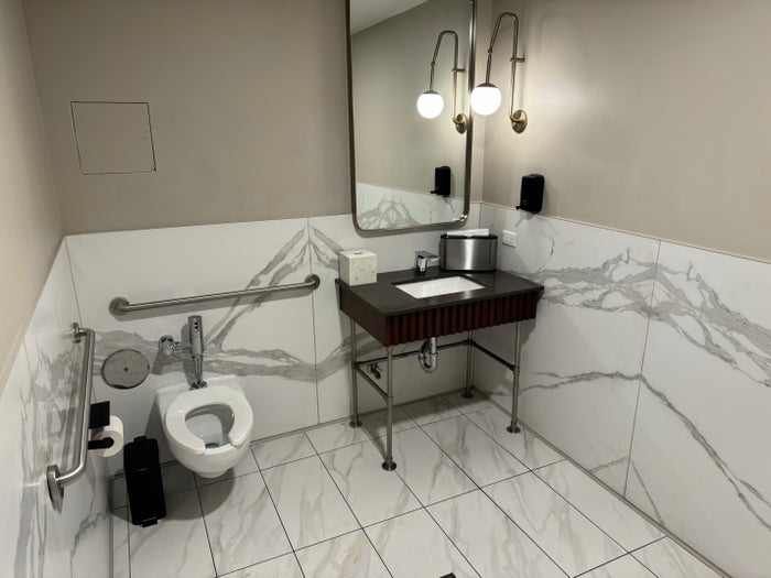 Thompson San Antonio Riverwalk gym bathroom