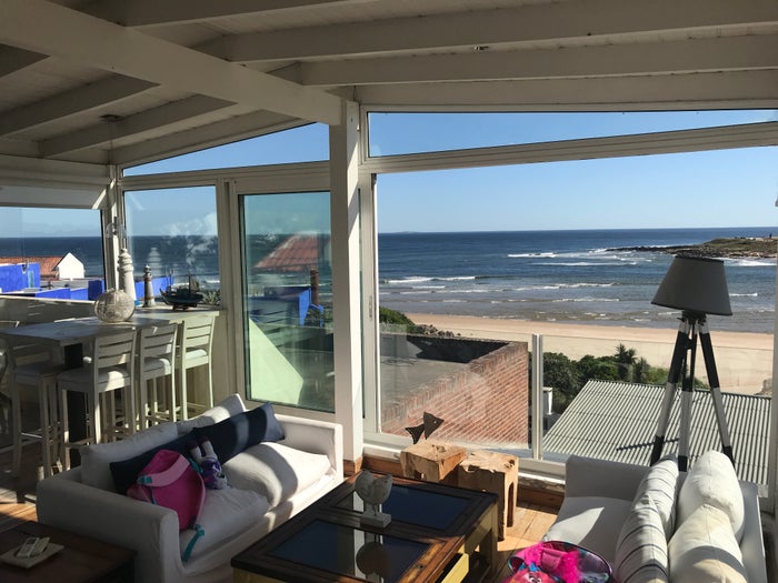 6 Ways To Book the Perfect Airbnb [Research, Reviews, Ratings & More!]