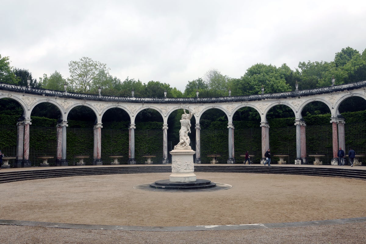 Versailles Gardens Colonnade Grove