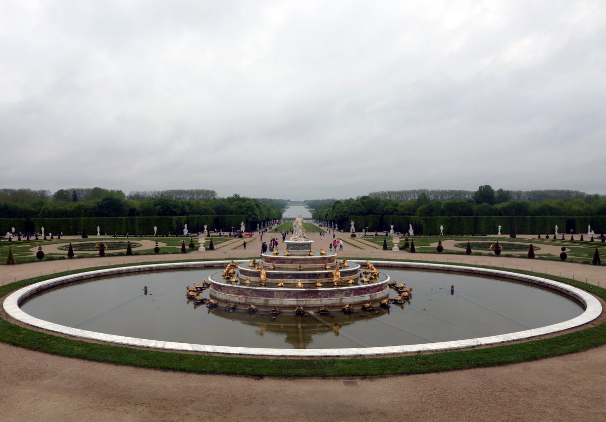 Versailles Gardens Fountain landscape view