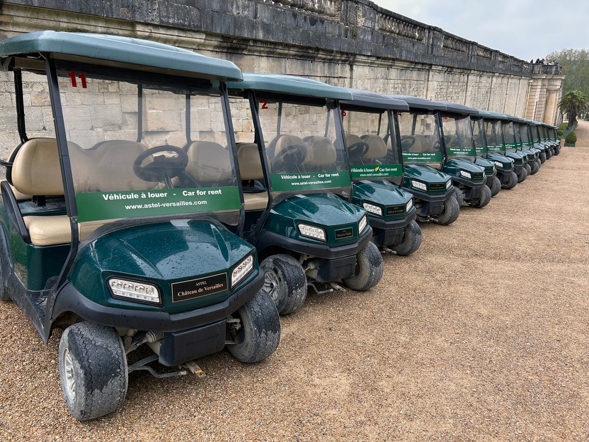 Versailles Gardens cart rental