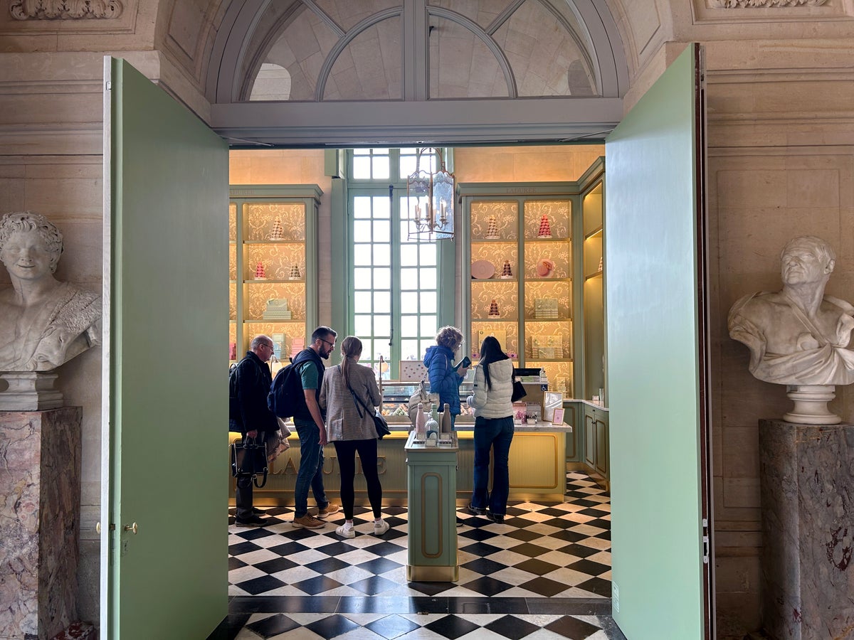 Versailles Palais Laduree macaron store