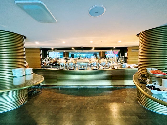 Watergate DC Kingbird buffet