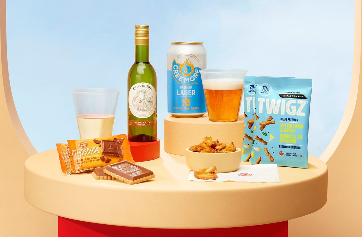 Air Canada Makes Free Premium Snacks and Drinks in Economy a Permanent Benefit