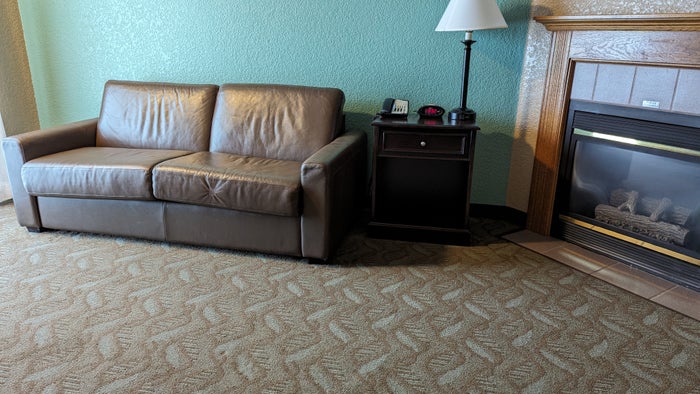 Best Western Plus Bayshore Inn Eureka living room with sofa bed Best Western Plus Bayshore Inn Eureka living room with sofa bed