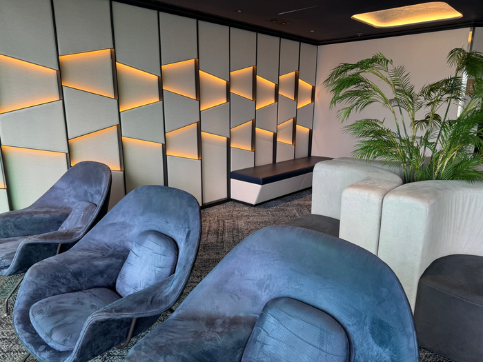 Chase Sapphire Lounge Hong Kong HKG seating near work area Chase Sapphire Lounge Hong Kong HKG seating near work area