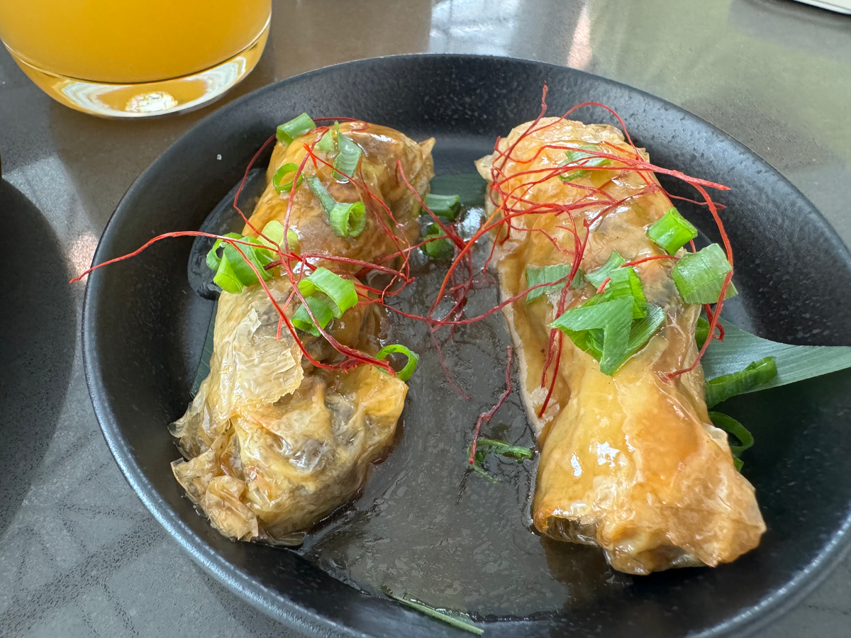 Chase Sapphire Lounge Hong Kong HKG tofu mushroom rolls