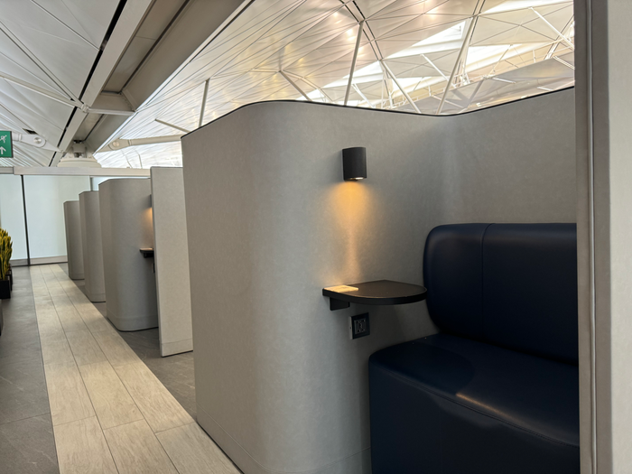 Chase Sapphire Lounge Hong Kong HKG work cubicles Chase Sapphire Lounge Hong Kong HKG work cubicles