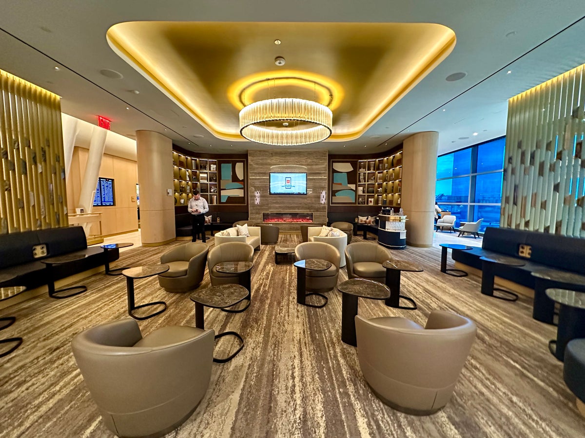 First Look at the Delta One Lounge at New York-JFK [39,000 Square Feet!]