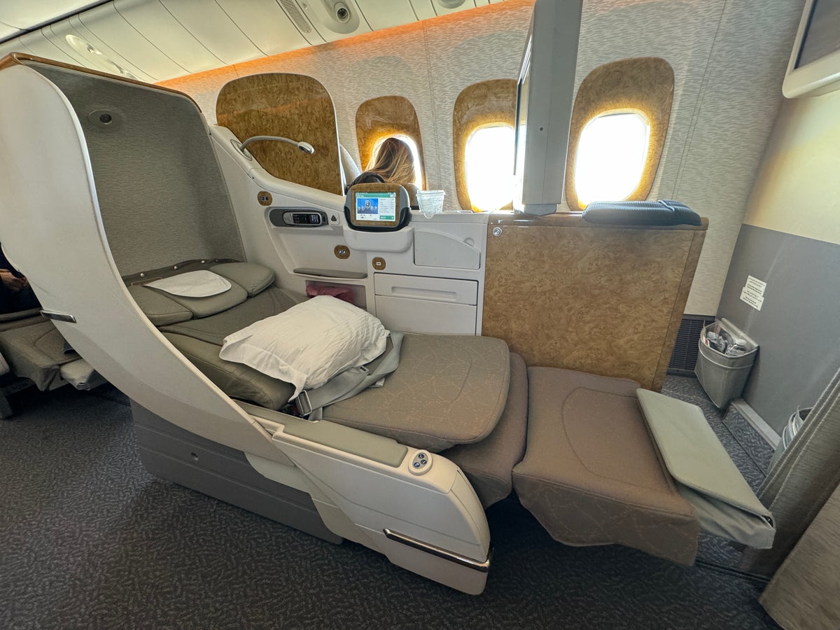 Emirates Business Class Lie Flat Seat 777 300ER