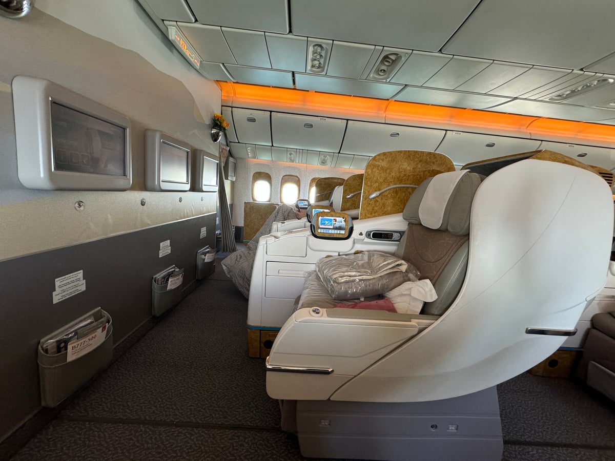 Emirates Widebody Aircraft Double Aisles