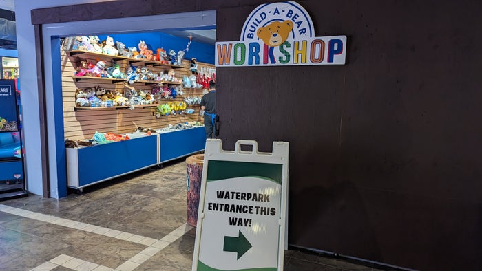 Great Wolf Lodge Grapevine amenities water park entrance and Build a Bear Workshop Great Wolf Lodge Grapevine amenities water park entrance and Build a Bear Workshop