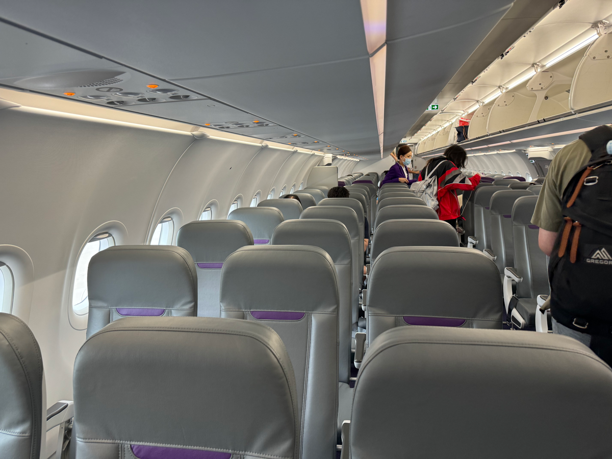 HKExpress A321 neo economy cabin