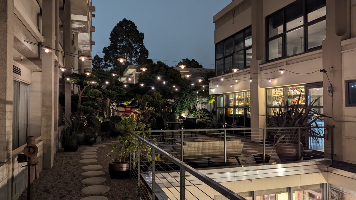 Hotel Kabuki San Francisco amenities garden