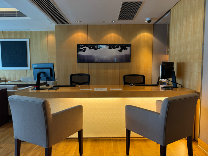 Hyatt Regency Hong Kong Tsim Sha Tsui Regency Club reception desk Hyatt Regency Hong Kong Tsim Sha Tsui Regency Club reception desk