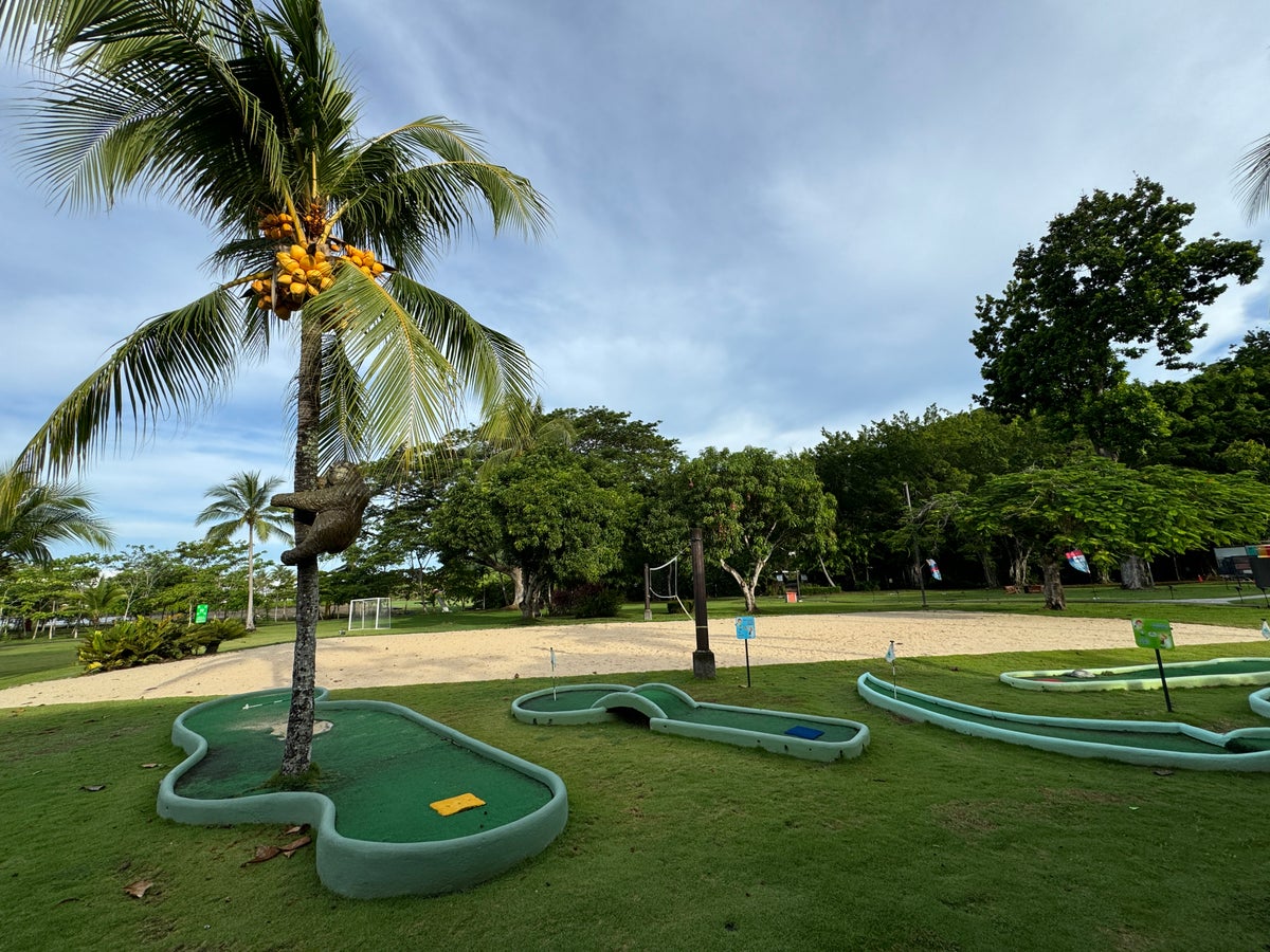 Los Suenos Marriott Minigolf and Volleyball