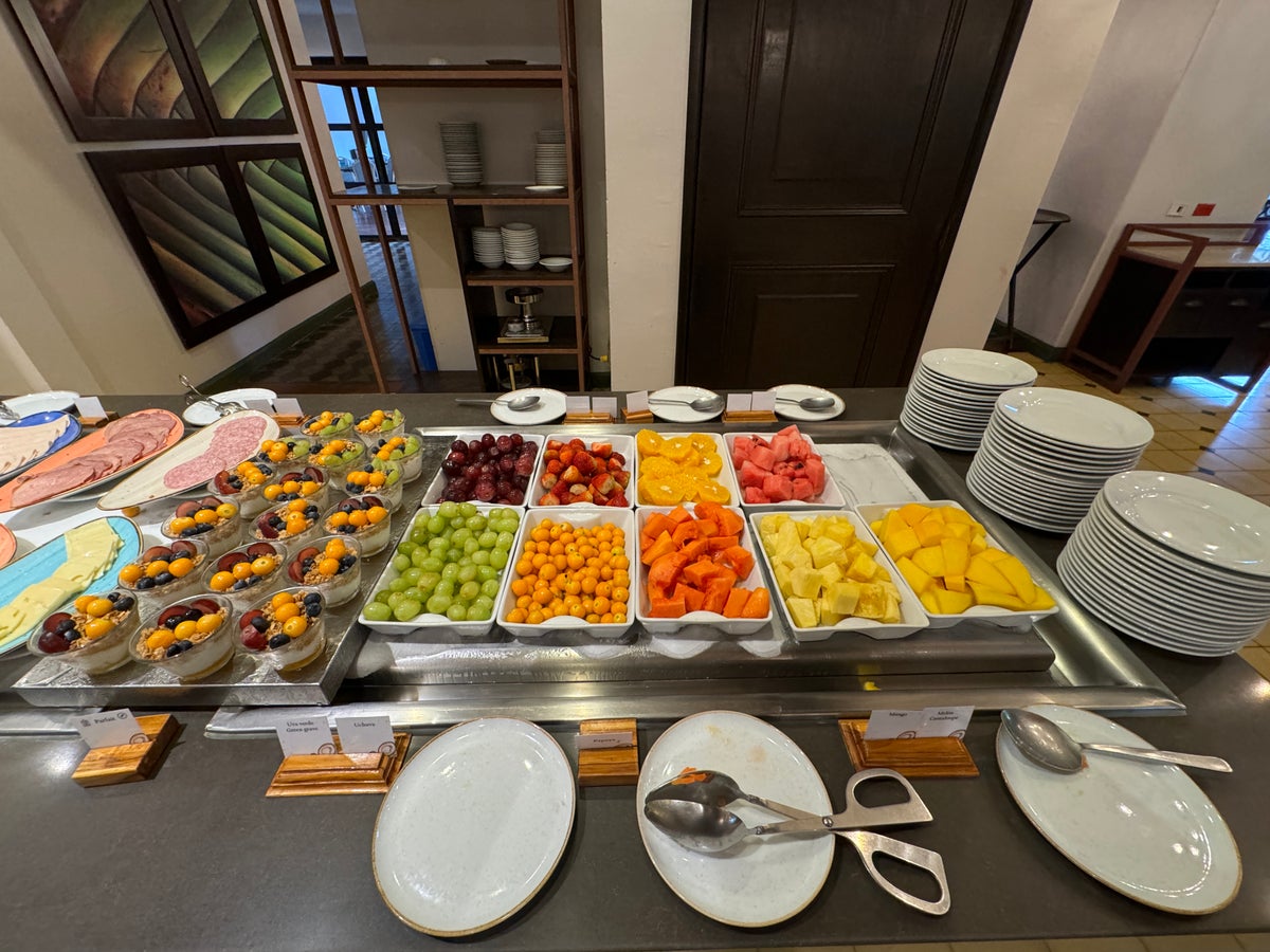 Los Suenos Marriott fruit breakfast options