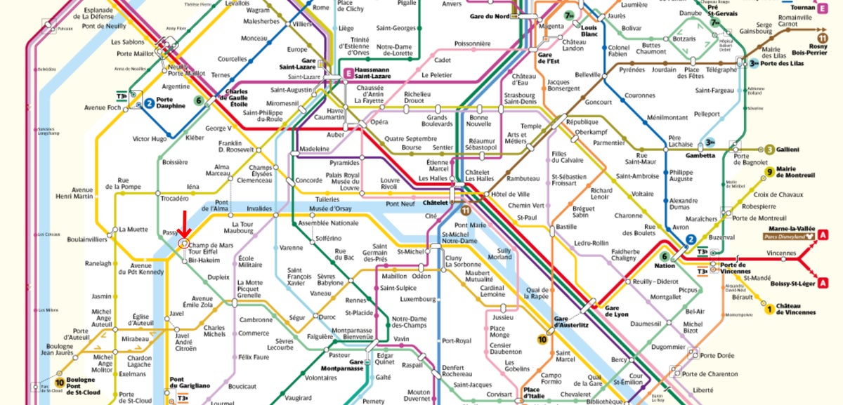 Paris Metro map with Eiffel Tower highlighted