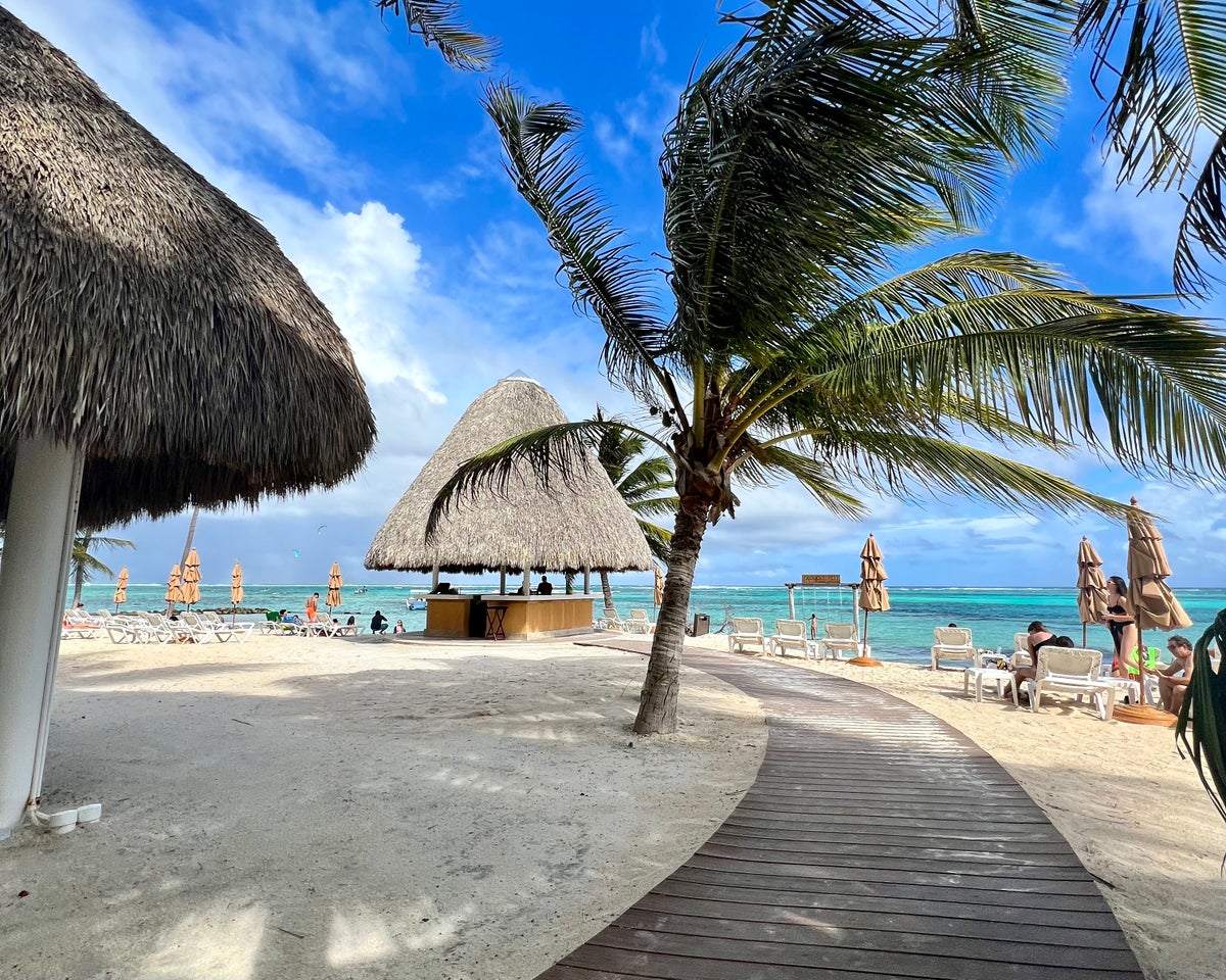 [Award Alert] Wide-Open Availability on Flights to the Caribbean This Winter From 4.5K Miles