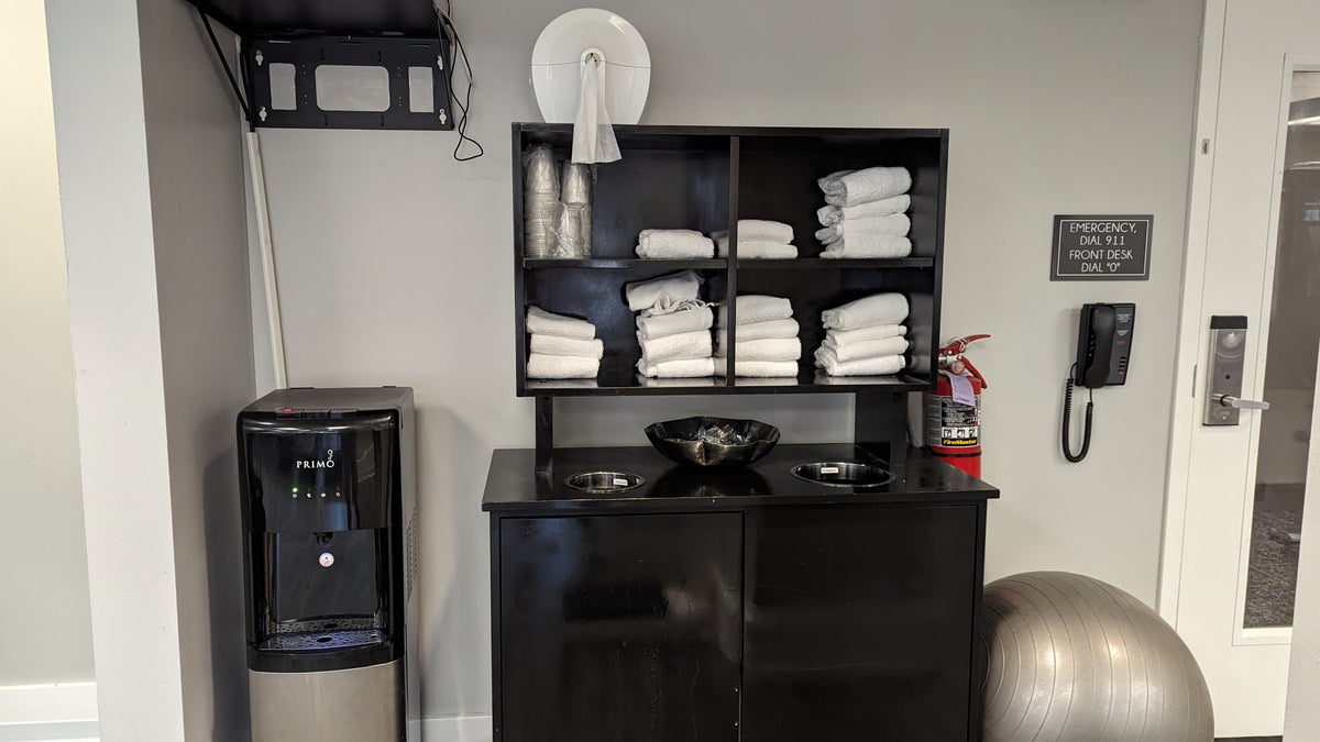 San Francisco Hilton Financial District amenities fitness center towels and water