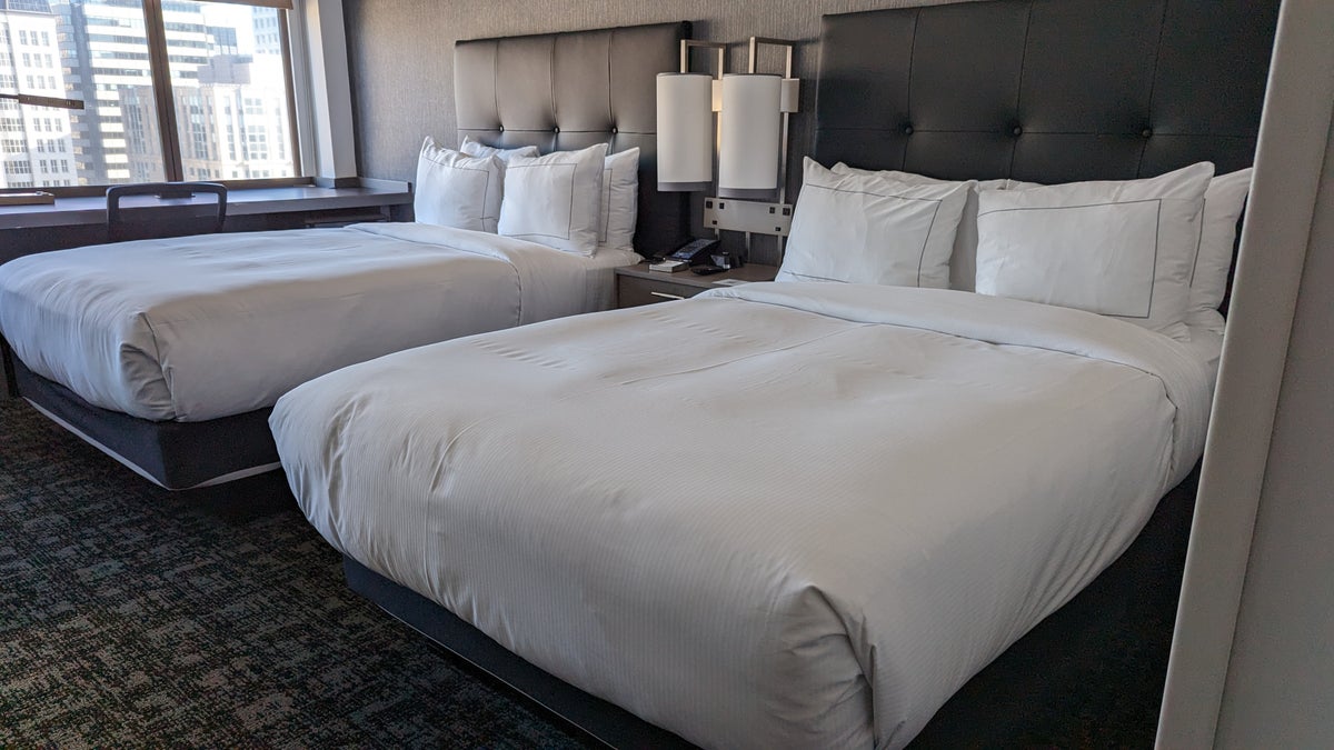 San Francisco Hilton Financial District guestroom beds