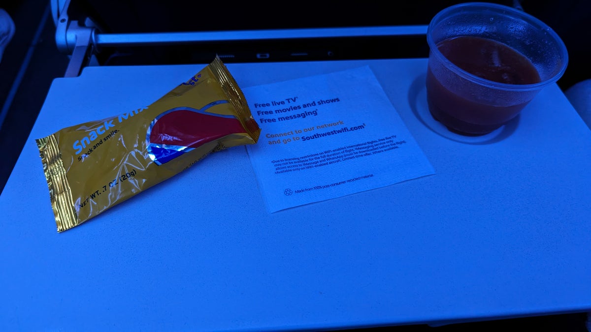 Southwest MCO to HOU food and beverage snacks