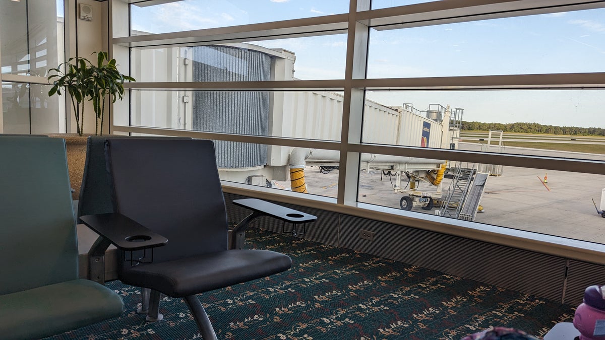 Southwest MCO to HOU terminal gate view