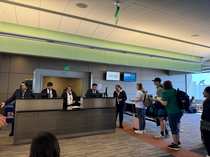 Zipair LAX NRT boarding