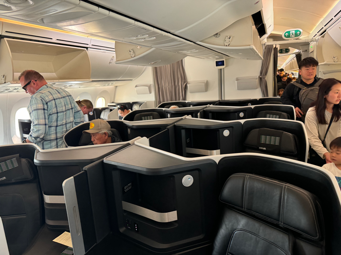 Zipair LAX NRT business class cabin view from front