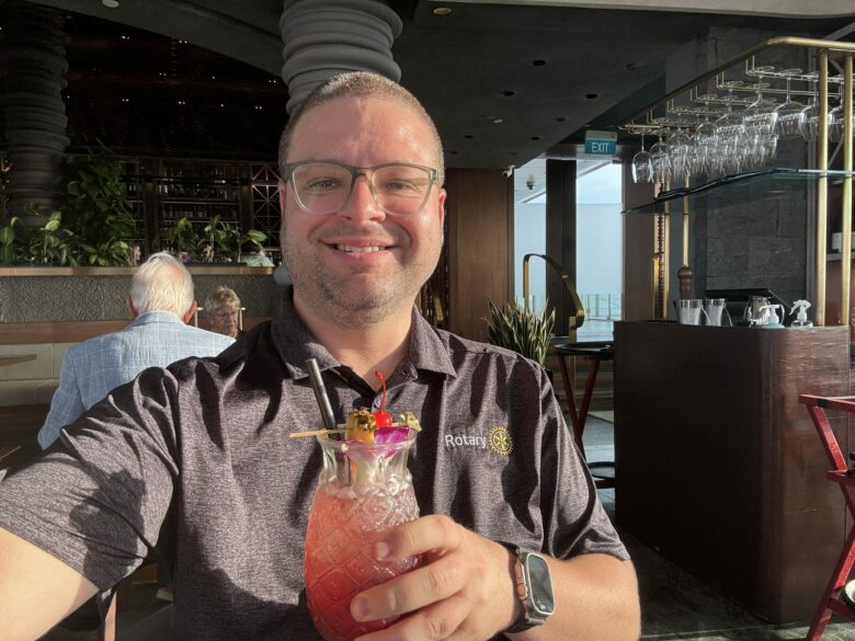 Enjoying a Singapore Sling on the top of Marina Bay Sands!