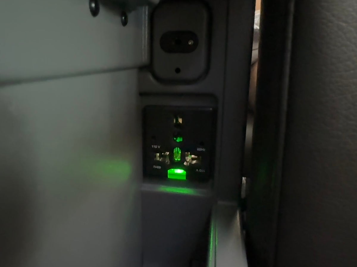 AA Premium Economy USB Port