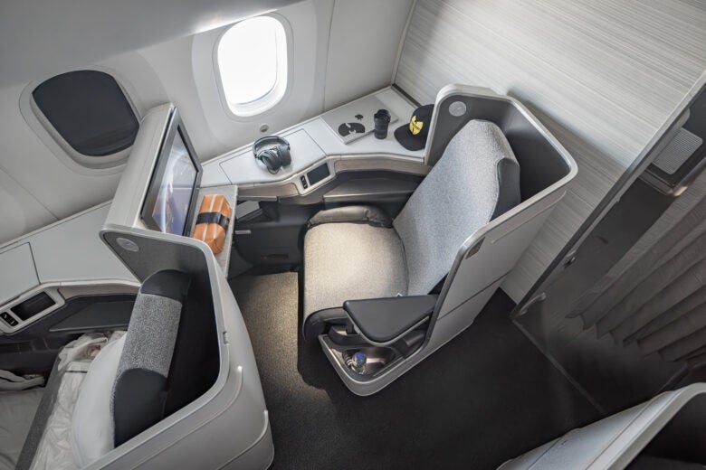 Air Canada 787 business class seat