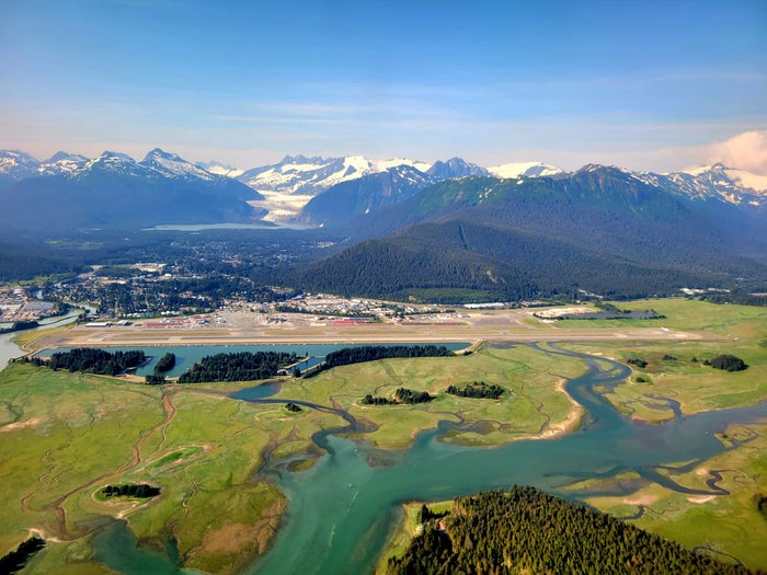 5 Bucket List Adventures for Aviation Lovers in 2026