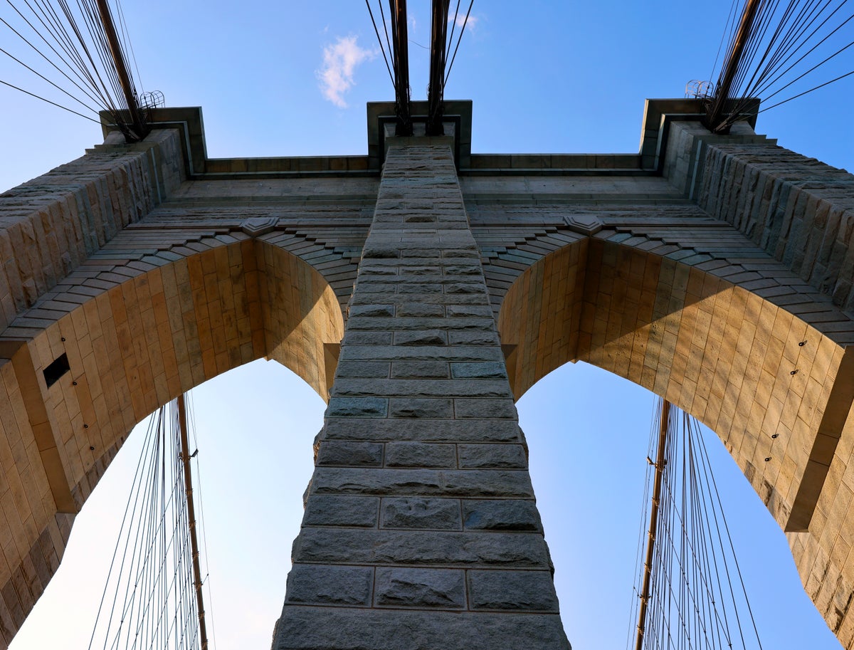 Brooklyn Bridge eastern arches