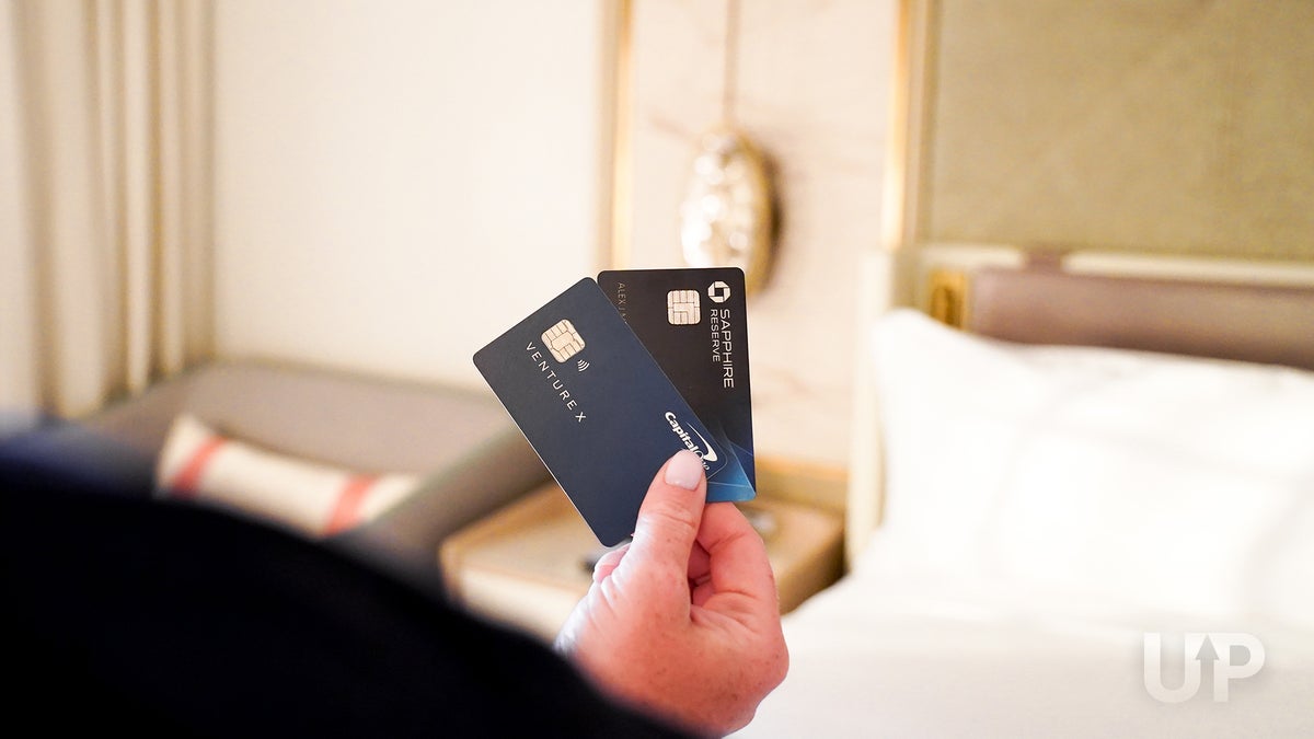 The 13 Best Credit Cards for Booking Airbnb or Vrbo Stays [2024]