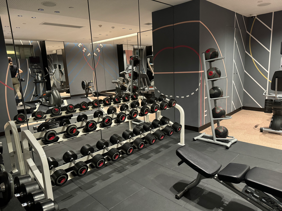 Caption by Hyatt Zhongshan Park Shanghai gym weights