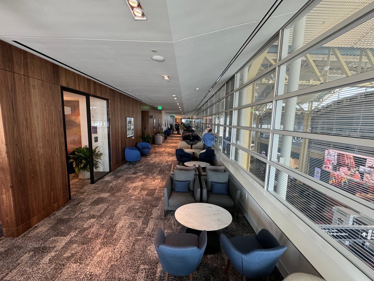 Centurion Lounge DCA Seating Lining Windows